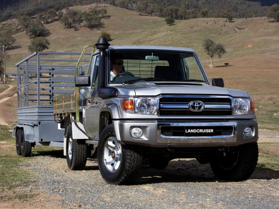 Toyota Land Cruiser 70 Cab Chassis GXL '2007